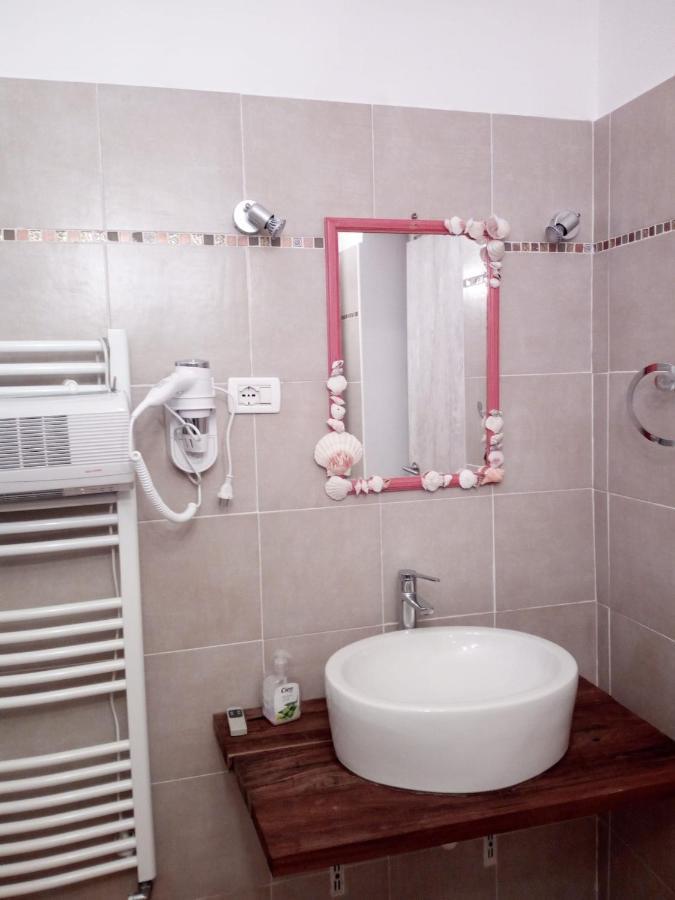 Lo Sporting Bed&Breakfast Nasino Экстерьер фото