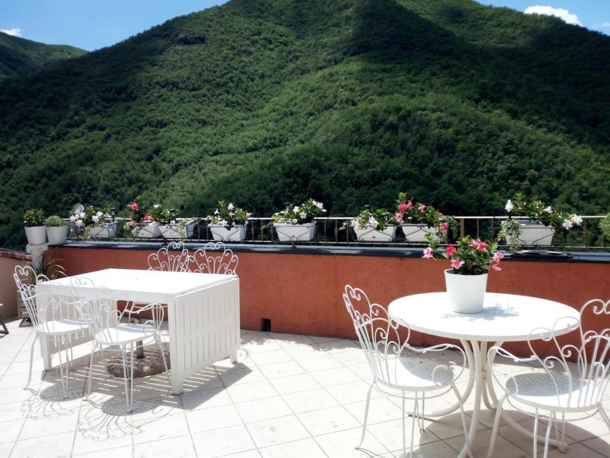 Lo Sporting Bed&Breakfast Nasino Экстерьер фото
